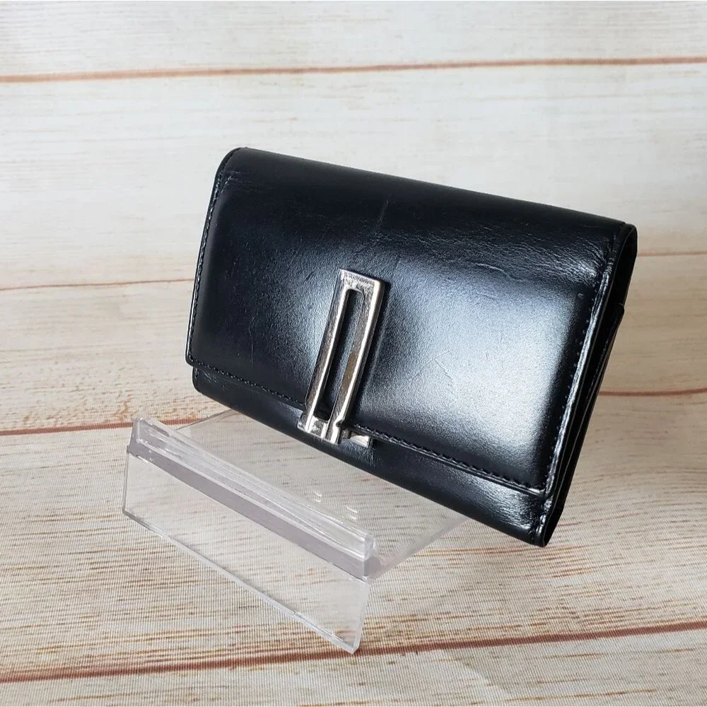 Authentic Salvatore Ferragamo Leather Keyholder Black Silver Tone Hardware Unise